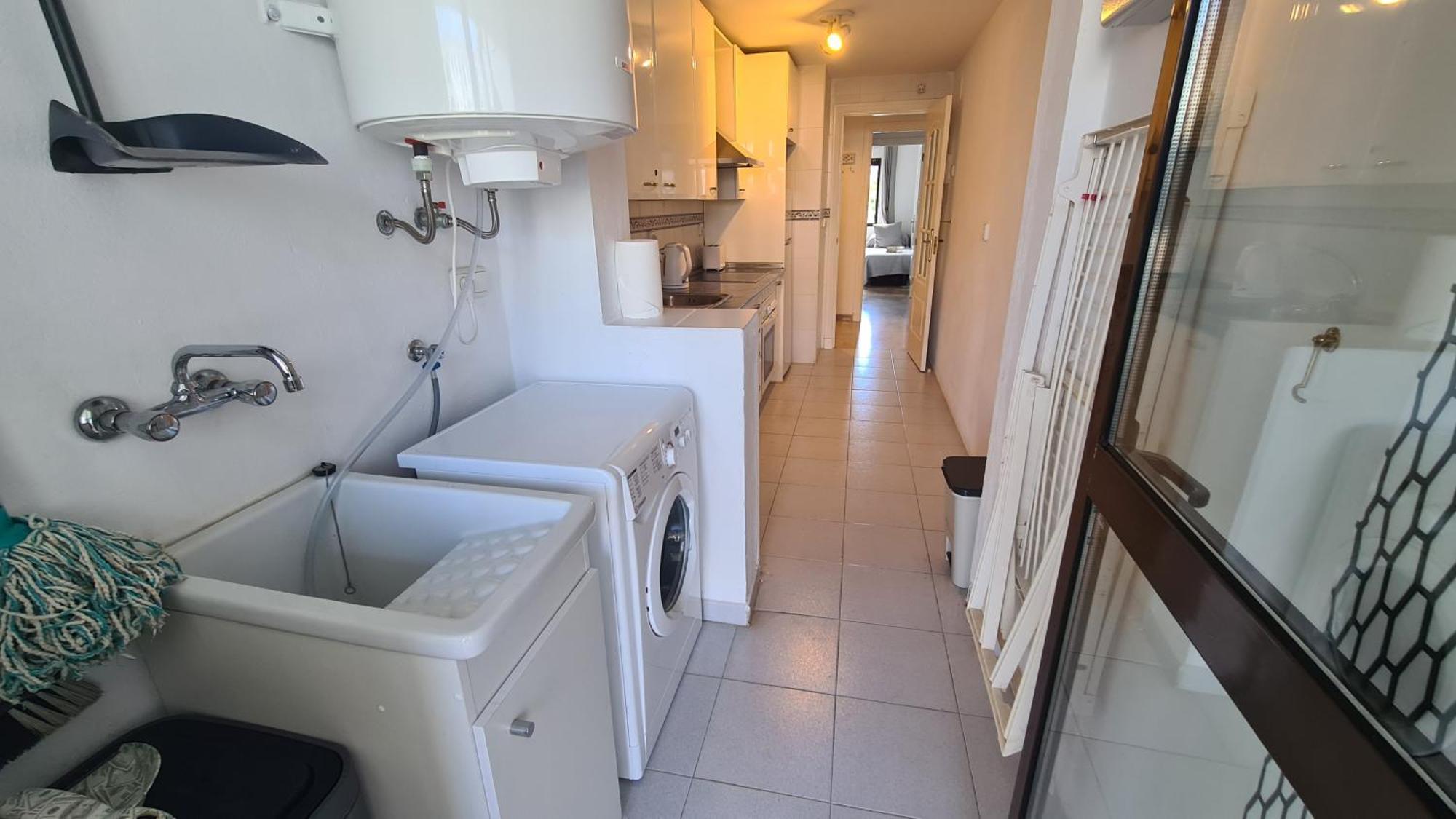 Lovely 2-Bed Apartment In Marina De La Duquesa Castillo de Sabinillas Dış mekan fotoğraf