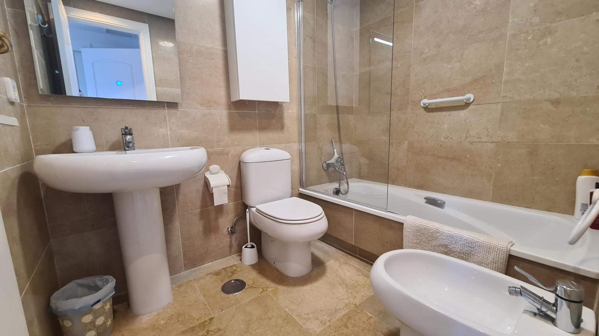 Lovely 2-Bed Apartment In Marina De La Duquesa Castillo de Sabinillas Dış mekan fotoğraf