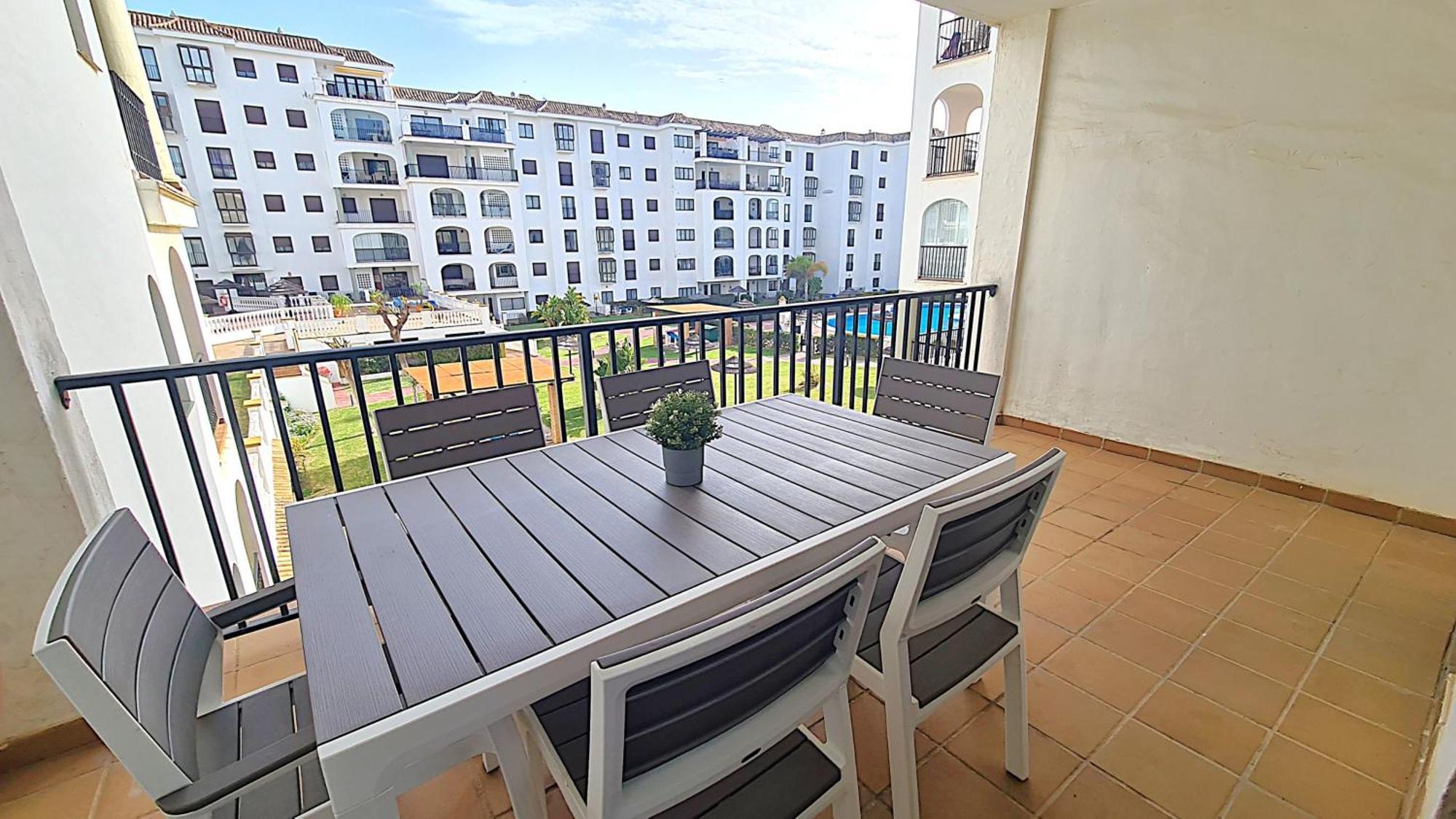 Lovely 2-Bed Apartment In Marina De La Duquesa Castillo de Sabinillas Dış mekan fotoğraf